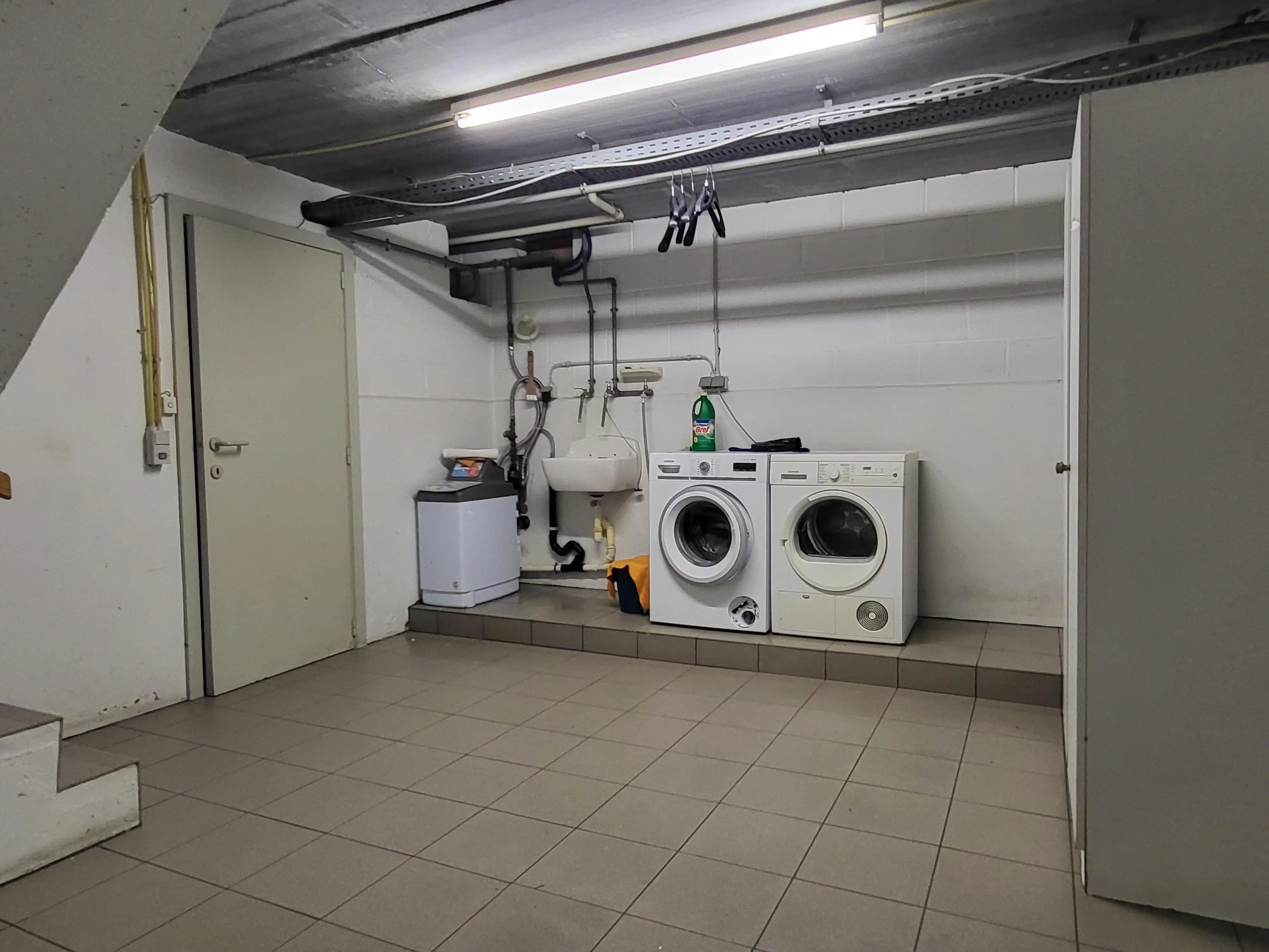Exclusieve villa in pittoresk Roborst met vrij uitzicht op een bosgebied, zwembad en 4 garages.  foto 41