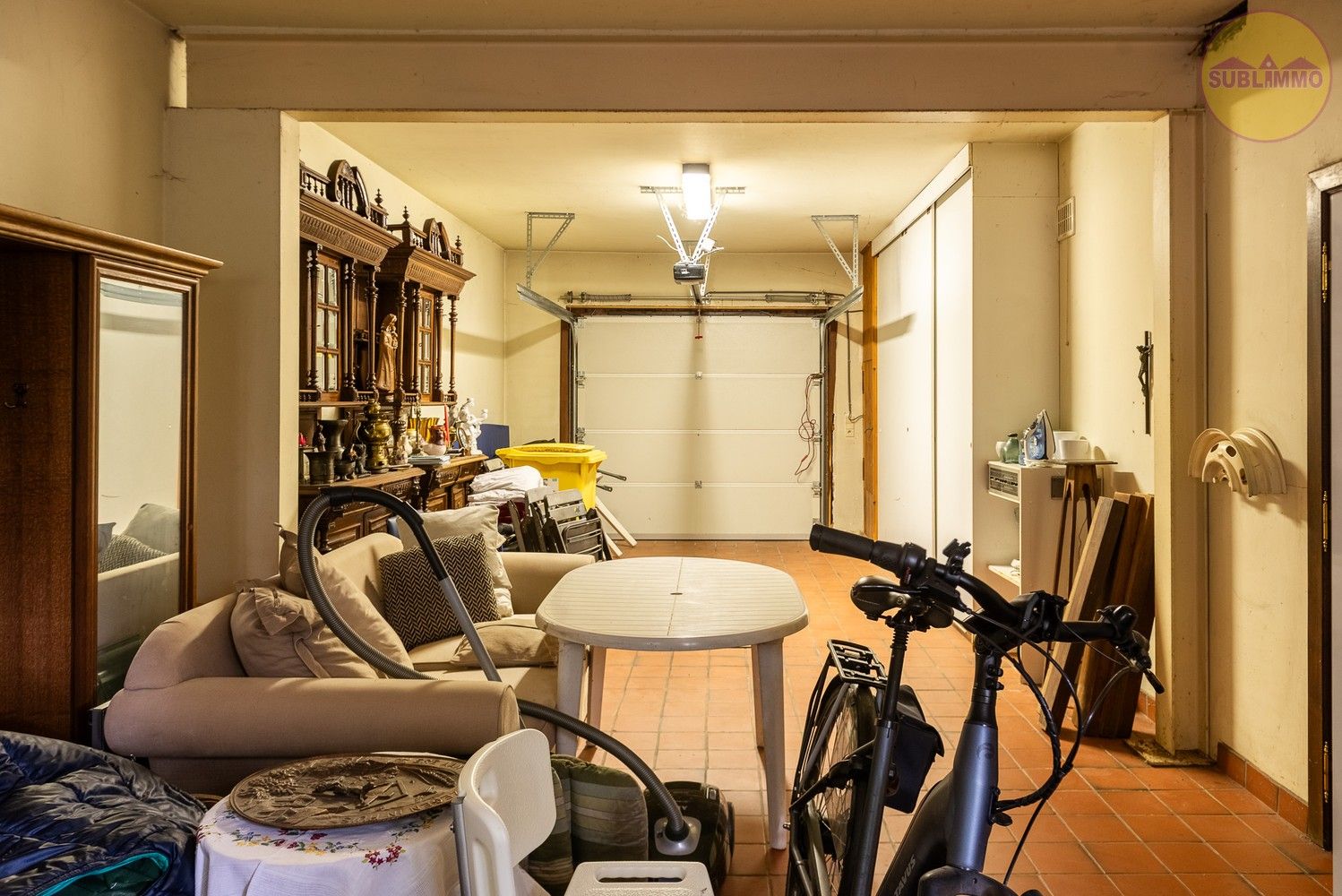 Karaktervolle woning met 6 slaapkamers op een ruim perceel van 21a 73ca foto 28