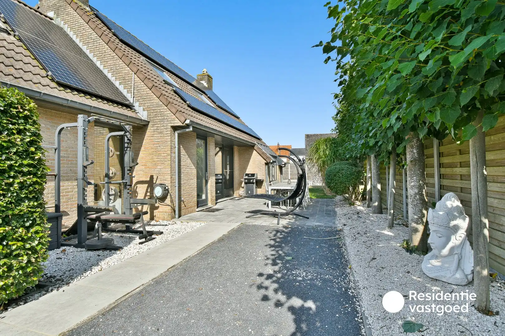 Rustig gelegen villa met verwarmd zwembad en ruime tuin foto 33