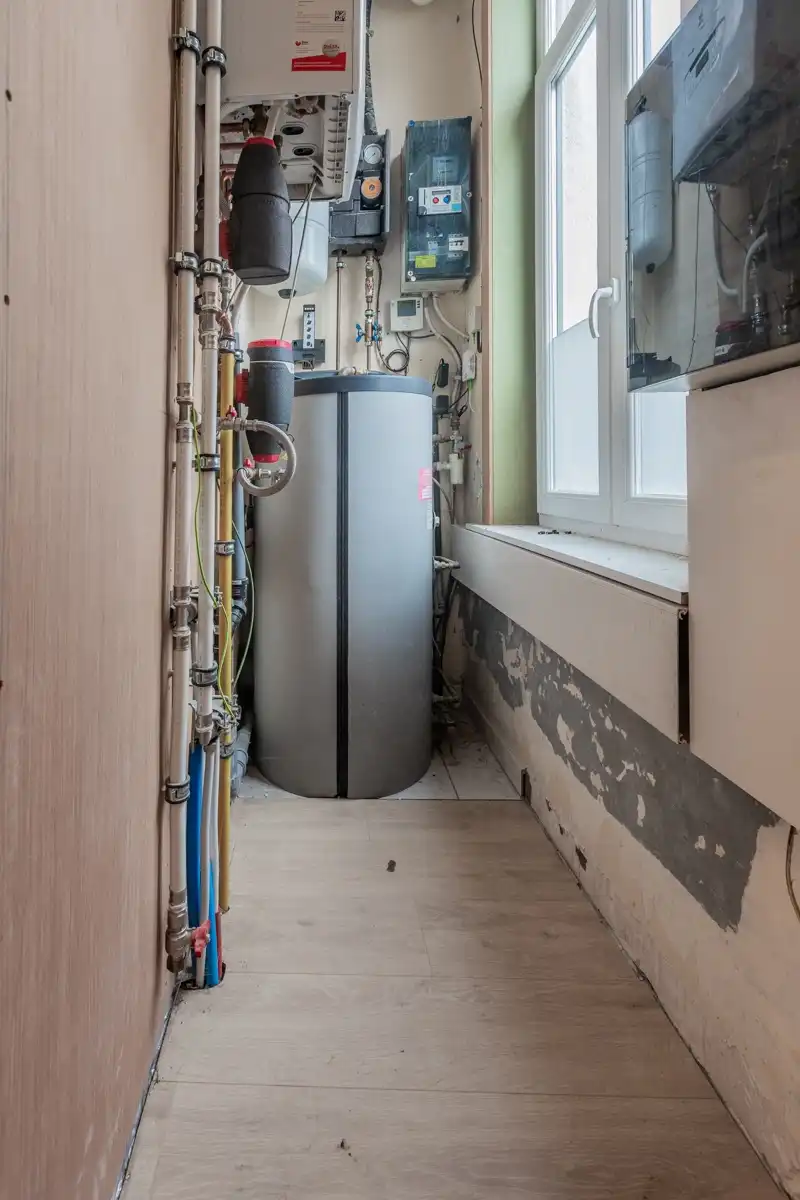 Instapklare, centraal gelegen woning met 3 slaapkamers en gezellig tuinterras (elektriciteit GOEDGEKEURD, EPC- label B, zonneboiler, airco...)... foto 7