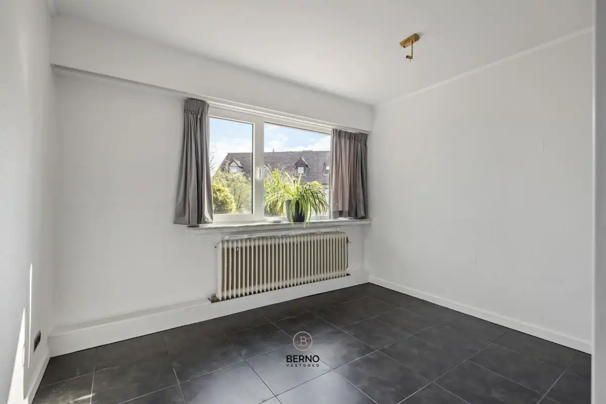 Karaktervolle woning met 5 slaapkamers foto 9