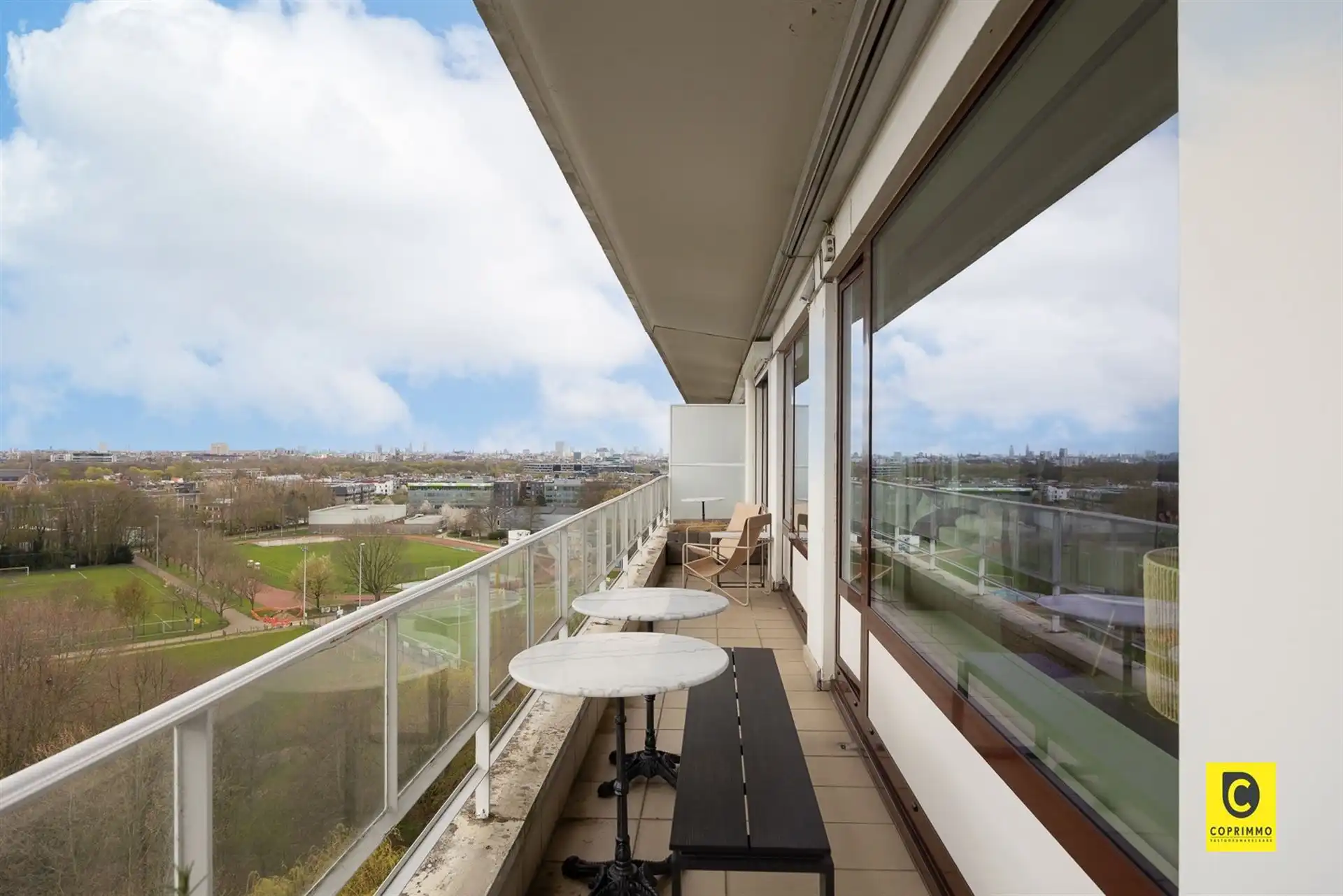 Prachtig 2 slaapkamer appartement foto 3