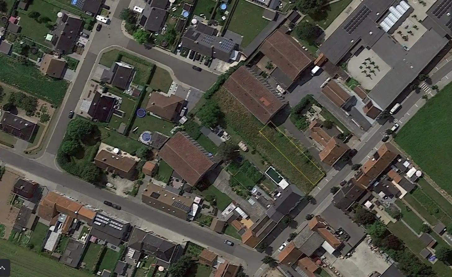 Op zoek naar een bouwgrond met woning, rustig gelegen in Bavikhove? (geen bouwverplichting) foto 3