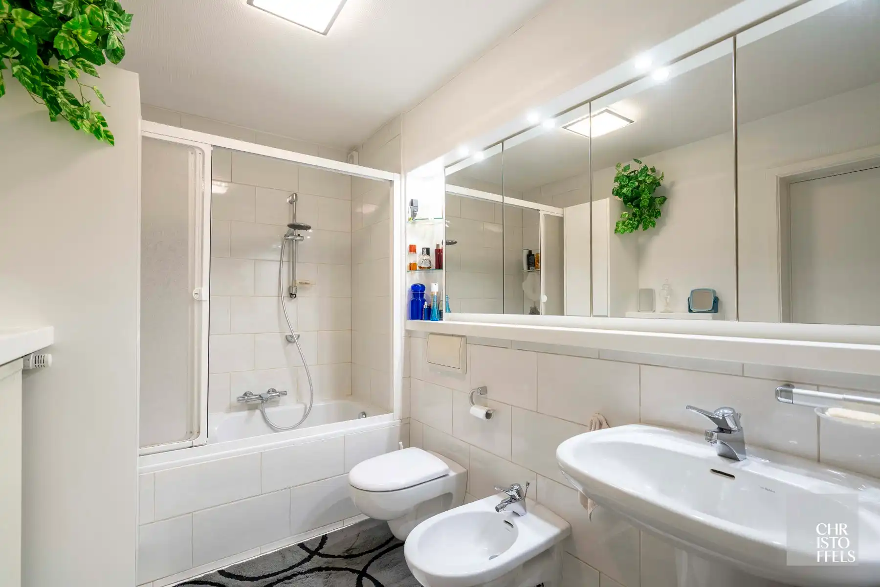 Instapklare woning (195m²) met 4 slaapkamers te Lanaken! foto 21