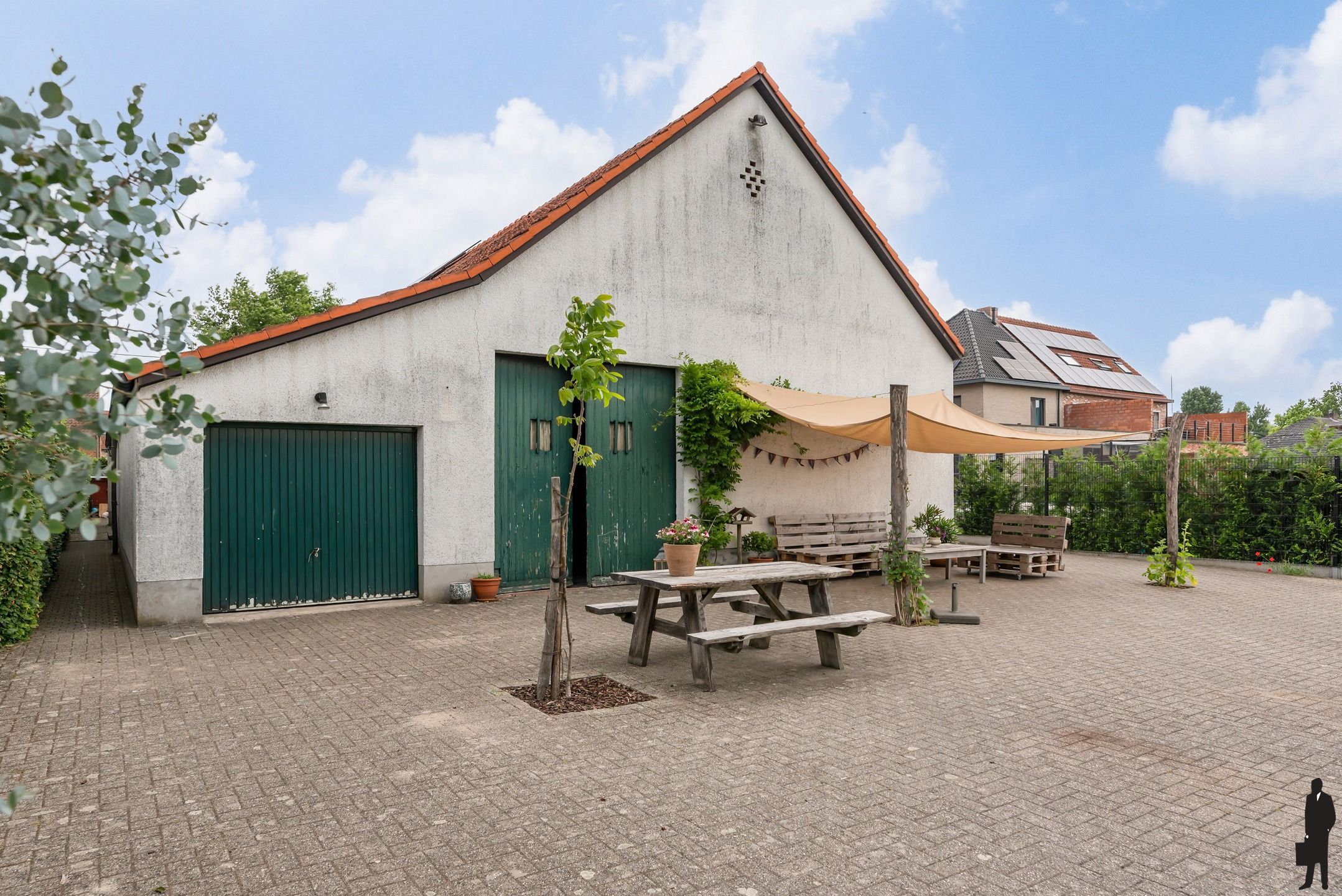 Woning met 4 slks en grote schuur op perceel van ca. 1026m² foto 18