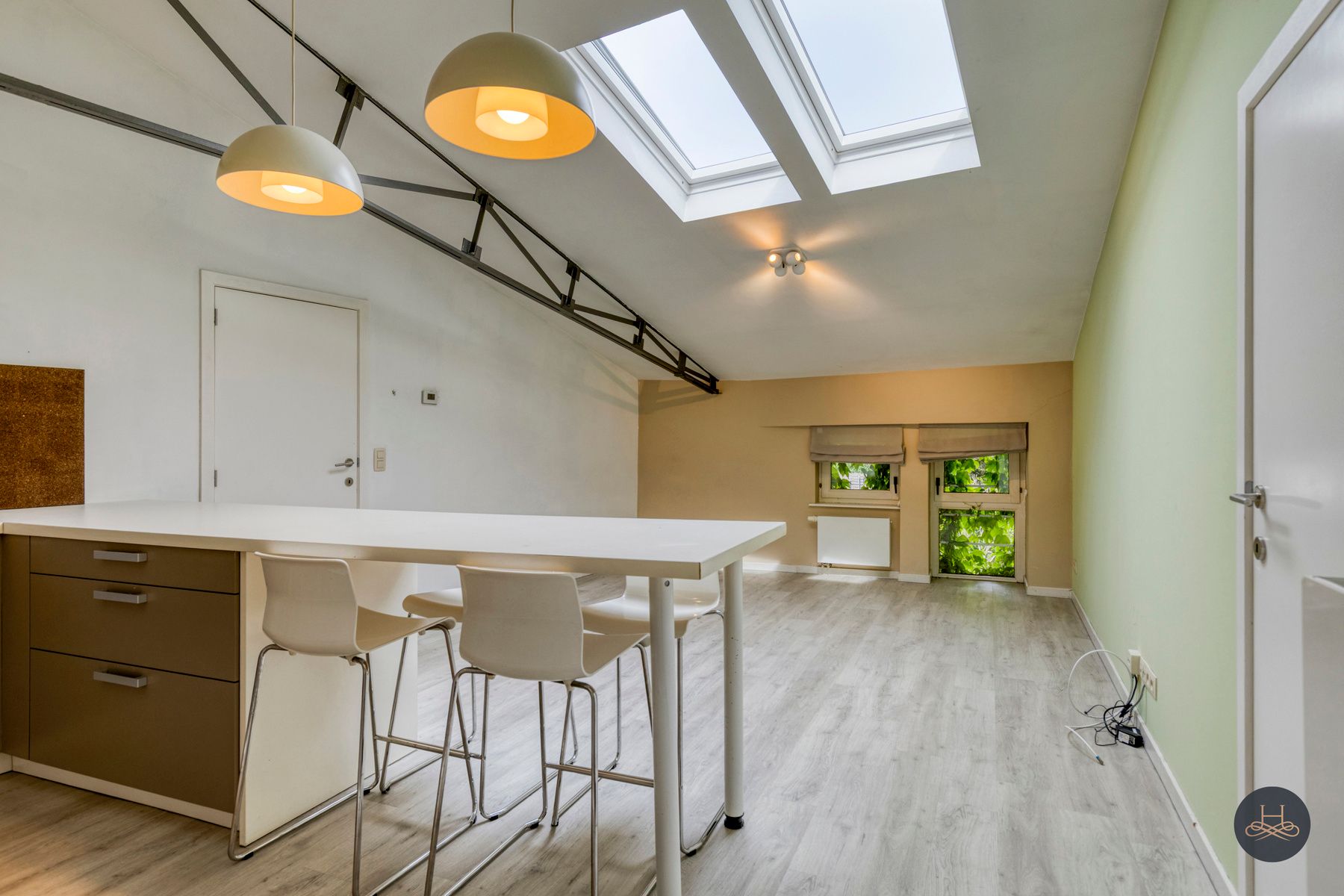 Karaktervol appartement op gunstige ligging foto {{pictureIndex}}