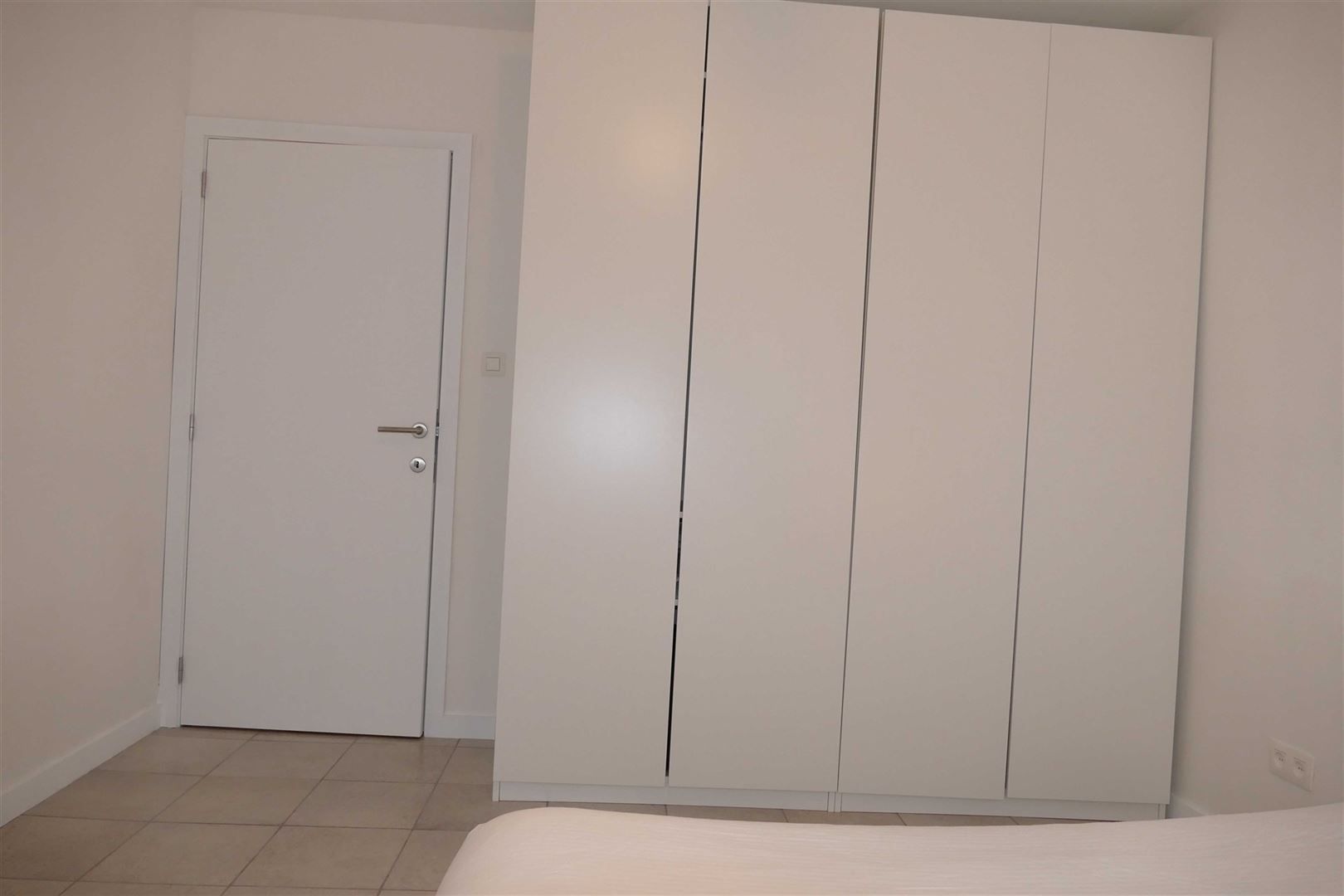 Instapklaar gelijksvloersappartement met tuin te huur foto 13