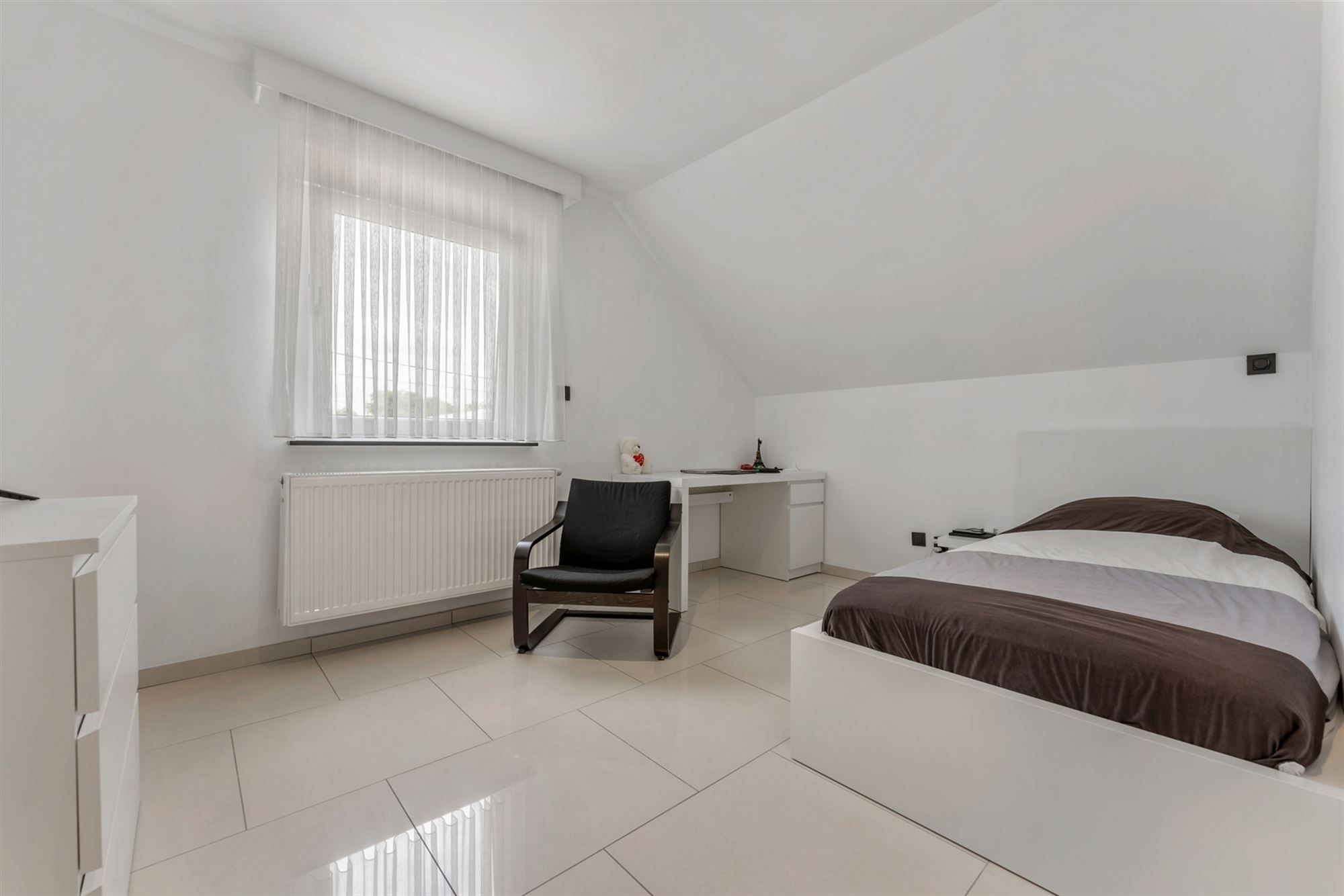 ZEER RUIME WONING MET 5 LAAPKAMERS OP RUSTIGE DOCH CENTRALE LIGGING IN KOERSEL foto 19