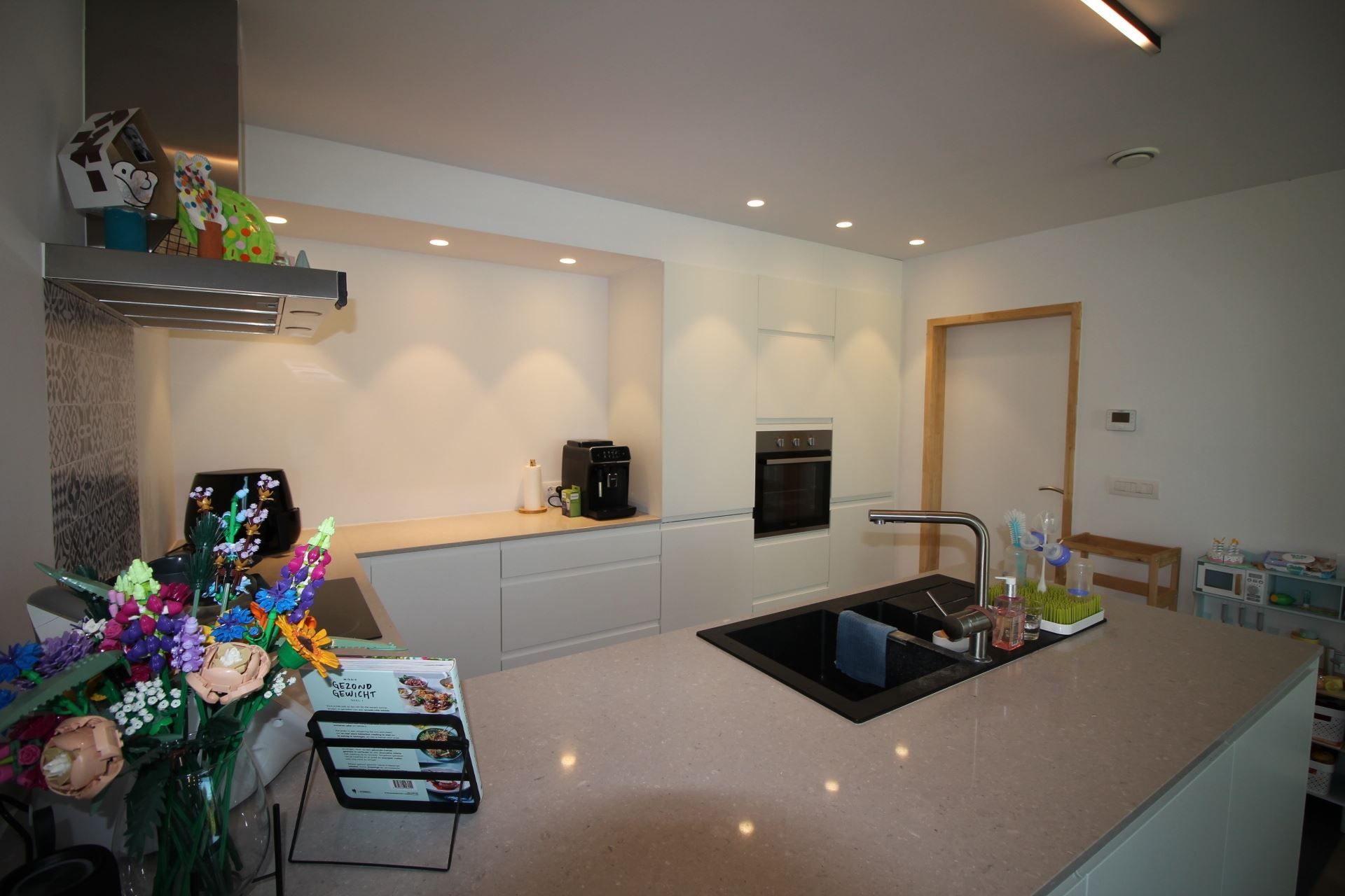 Moderne, energiezuinige woning. 3 Slaapkamers. foto 7