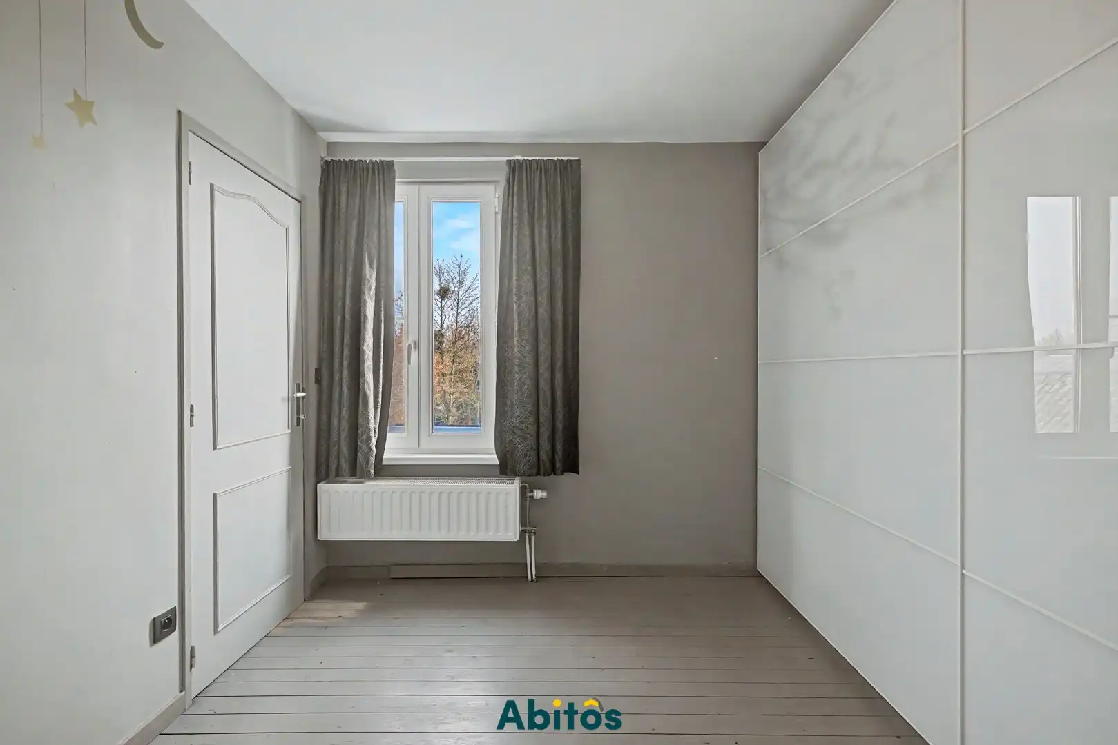 Instapklare woning met drie slaapkamers en leuke tuin foto 21