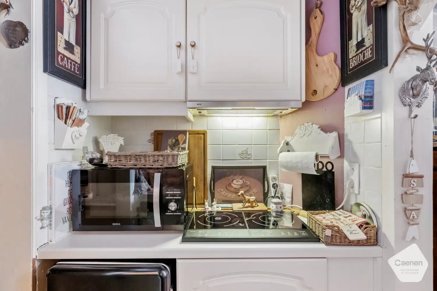 Op te frissen centraal gelegen 2 slaapkamer appartement foto 9