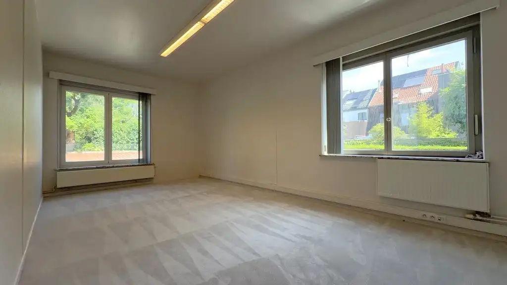 Charmant instapklaar kantoor te huur aan De Sterre in Gent foto 8