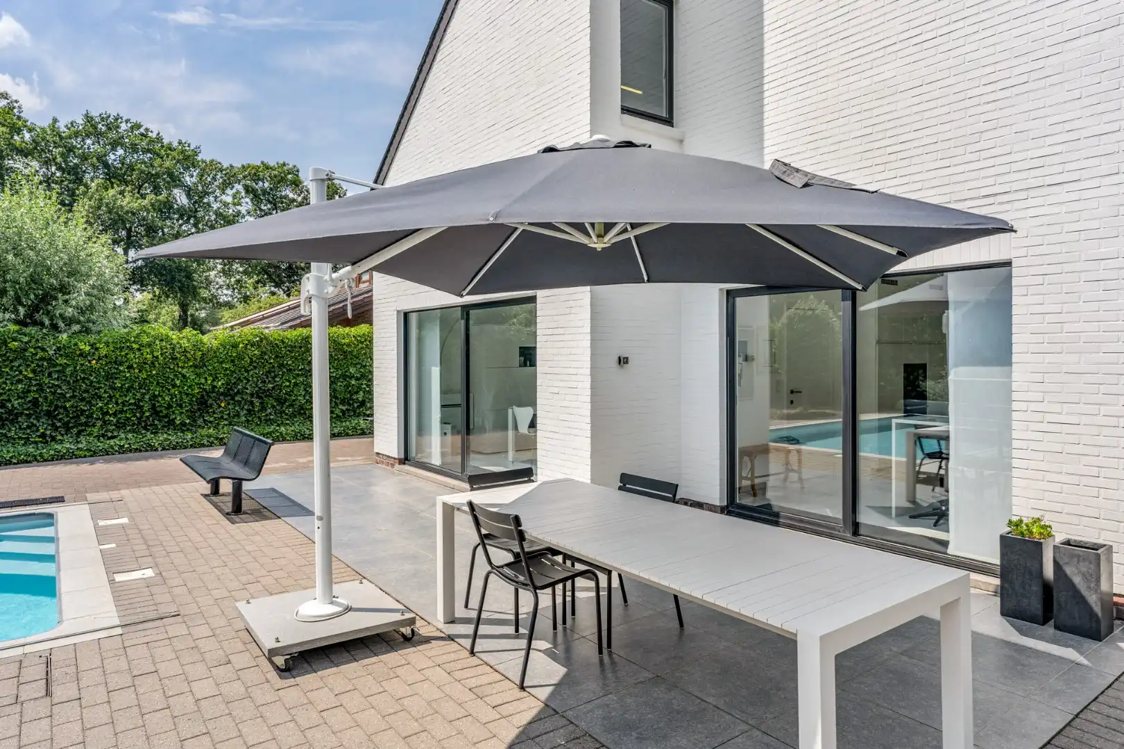 Moderne architectenwoning met mooie tuin en zwembad, 5 slaapkamers in Hasselt, OB op 8a12ca in doodlopende straat foto 48