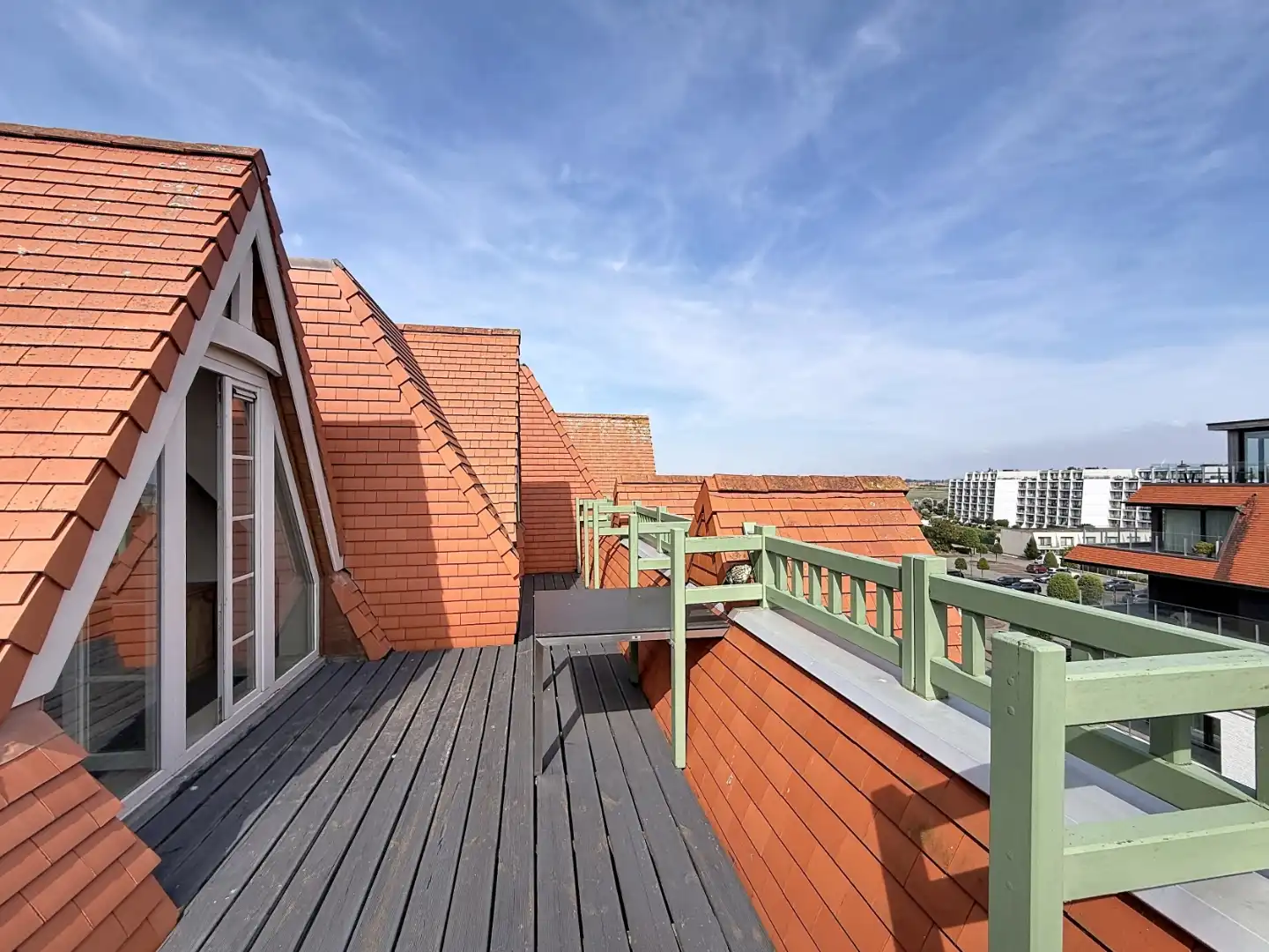 Penthouse met twee terrassen en panoramisch zicht op de havengeul foto {{pictureIndex}}