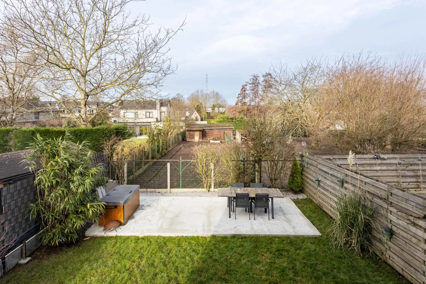 Gerenoveerde bel-etage woning met garage in rustige woonwijk. foto 12