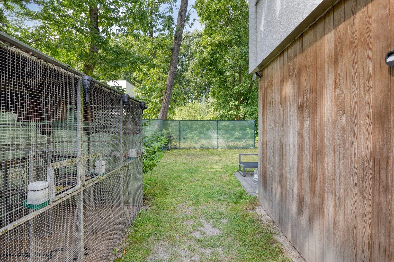 Gelijkvloers appartement met 2 slpks, ruime tuin, autostaanplaats en optionele garage ! foto 18