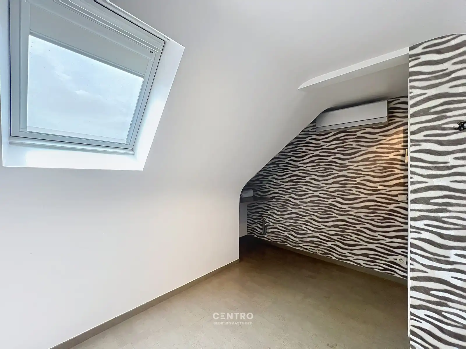 Prachtig, landelijk gelegen restaurant (150 couverts) op ± 3.400 m², VOLLEDIGE horeca-inboedel inbegrepen, met bewezen horeca-concept te HOOGLEDE! foto 37