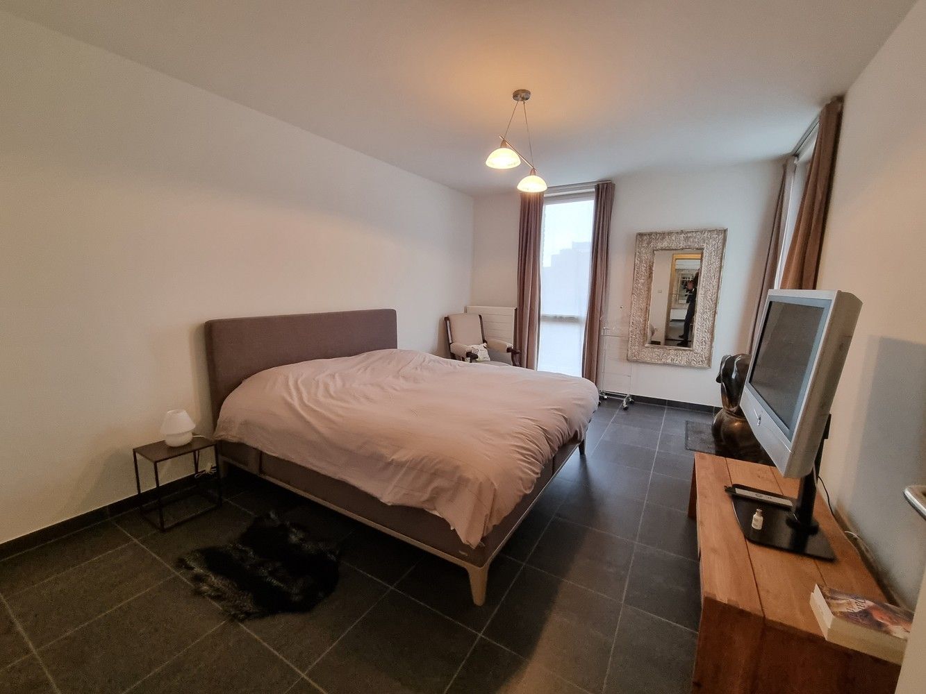 Exclusief ruim penthouse/loft in hartje Hasselt foto 12