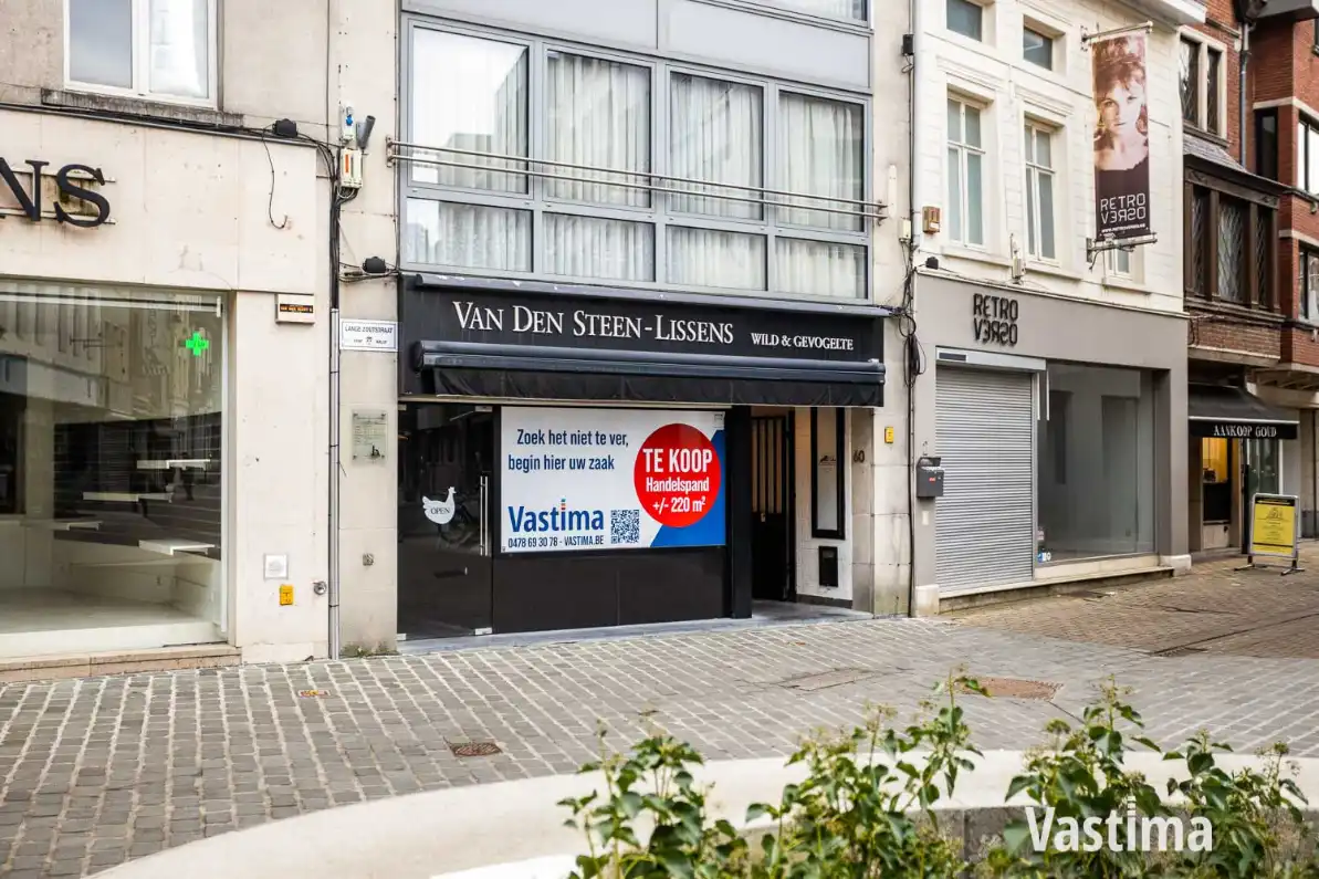 Handelszaak met ruime werk- en opslagplaats in Aalsterse winkelstraat foto 2