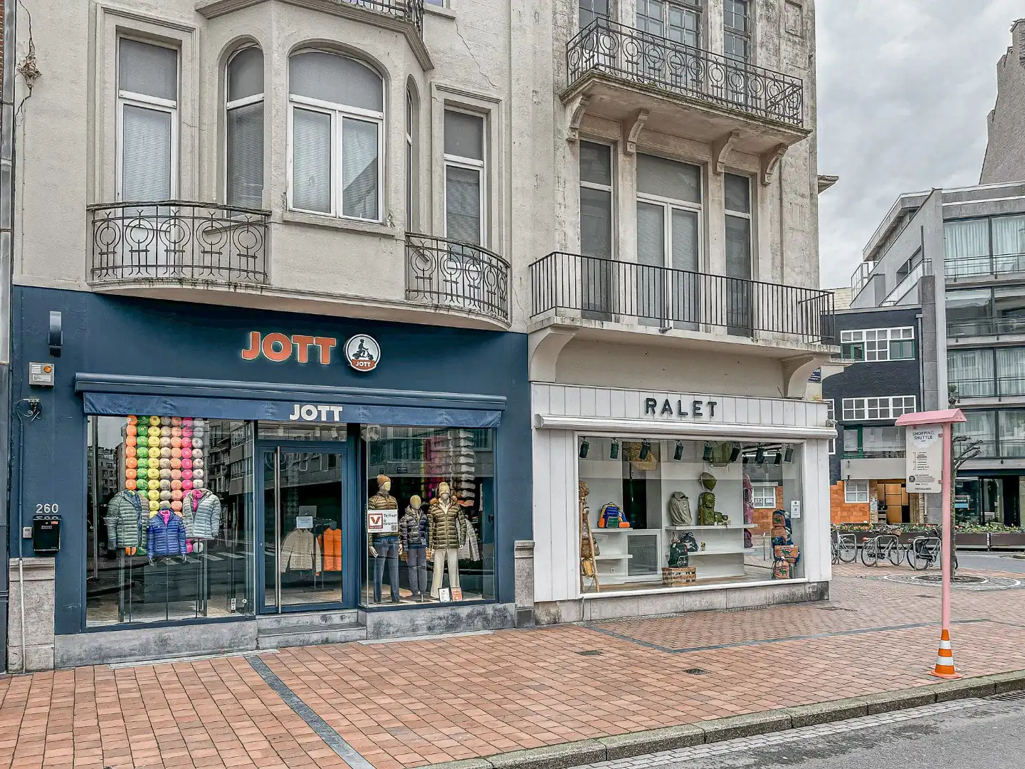 Handelsruimte te huur – Lippenslaan 260, Knokke-Heist ± 54 m² + kelder (Jott)  foto 6