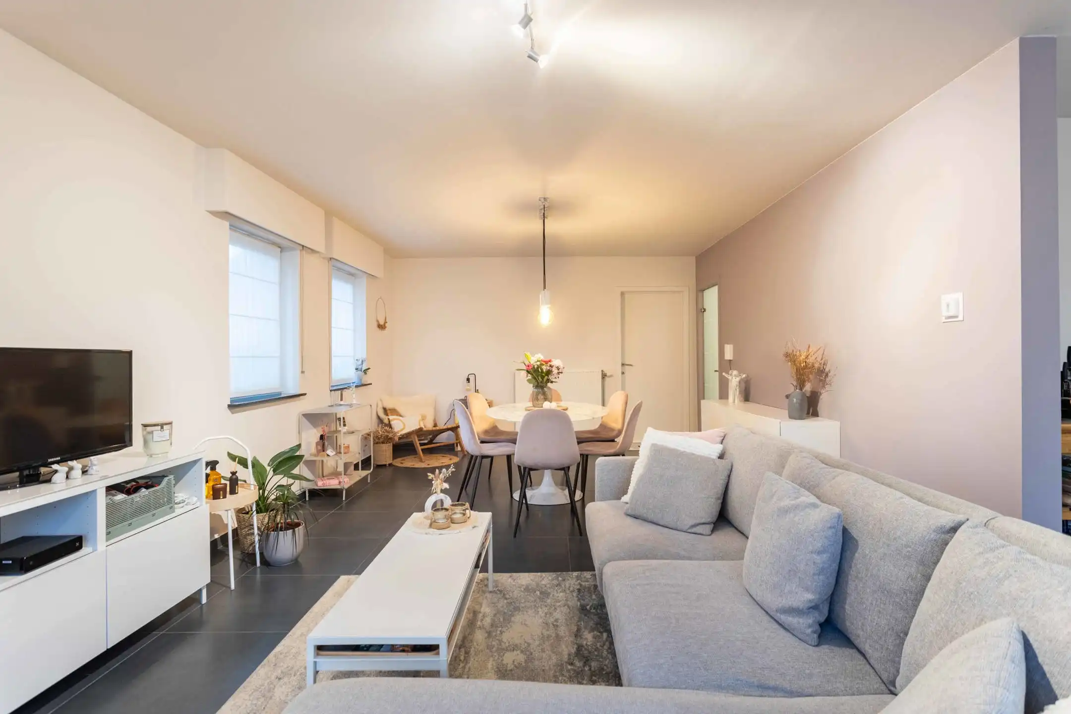 Instapklaar appartement met groot terras en garage foto 6