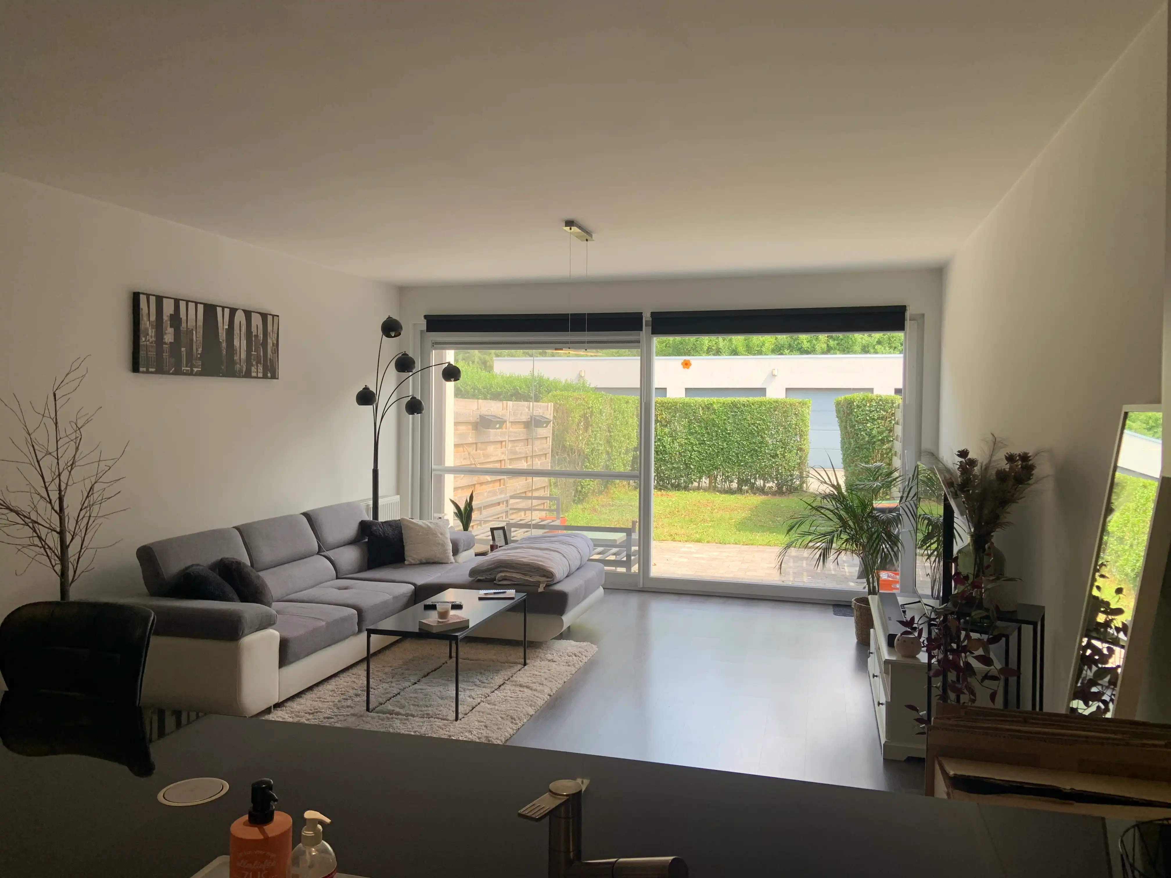 Gelijkvloers tweeslaapkamer-appartement te Wondelgem. foto 4