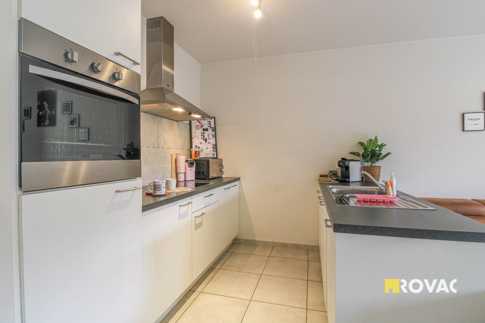Gelijkvloers nieuwbouwappartement met tuin en garage! foto 6
