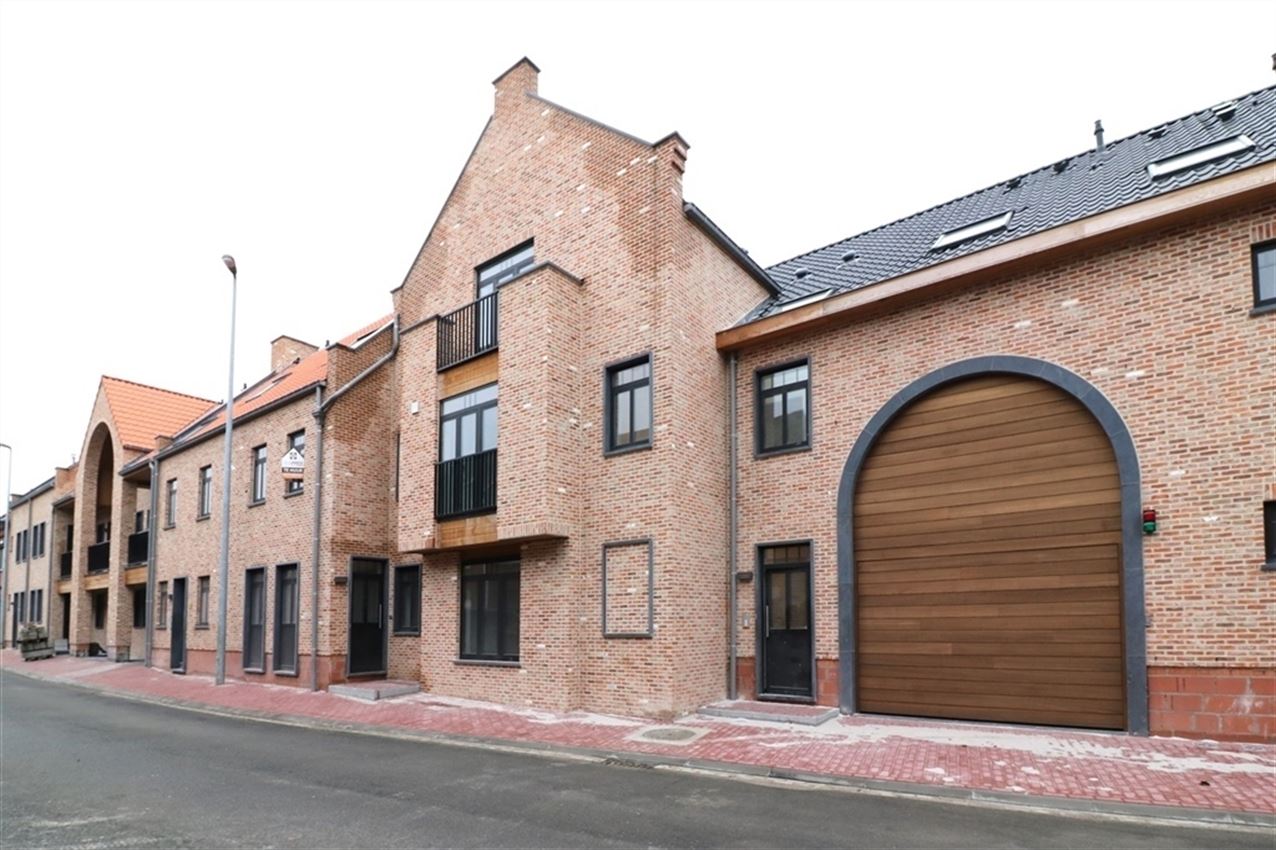 Gelijkvloers app., twee slpk, terras, rustige ligging foto 23