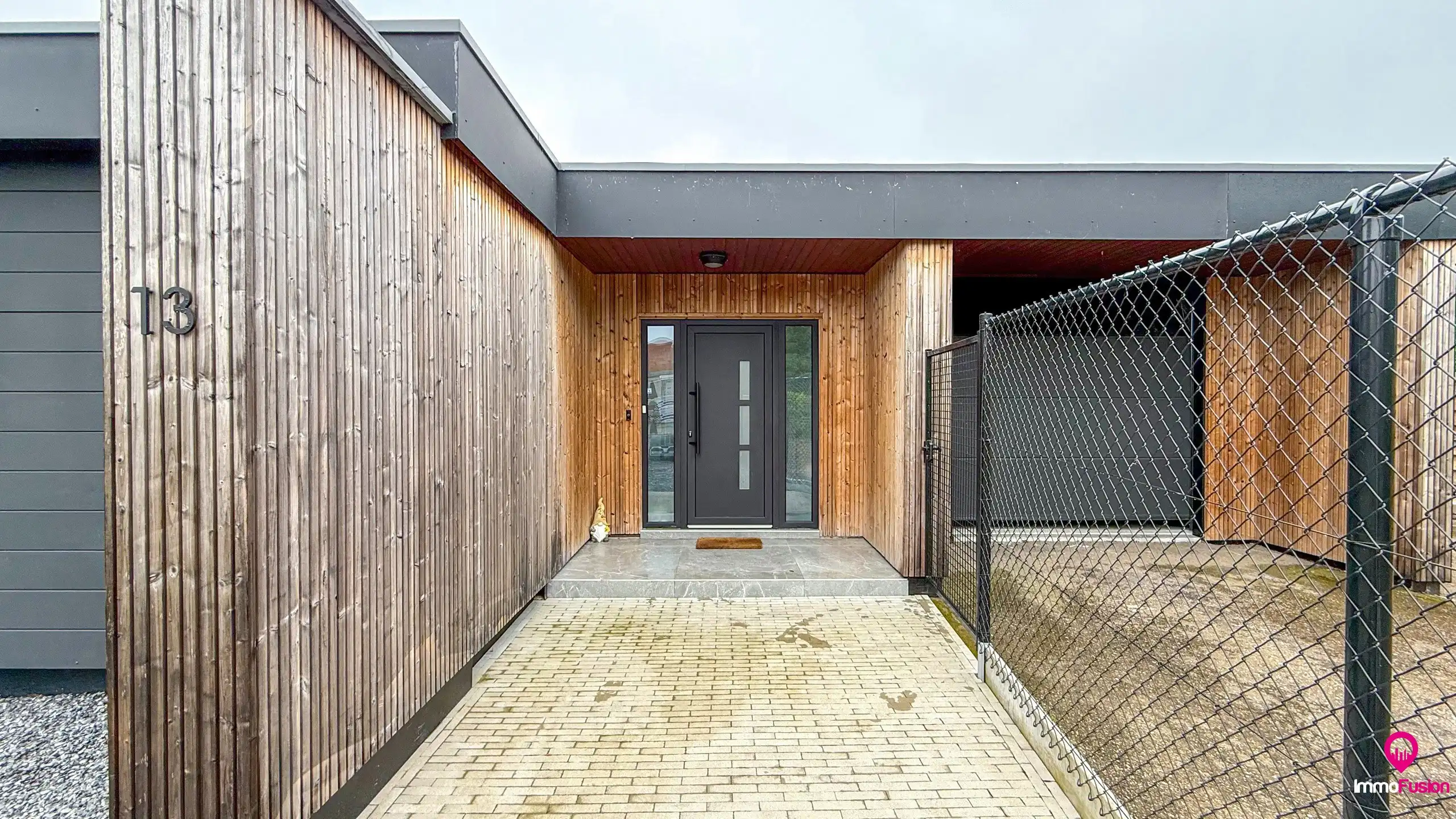 Gerenoveerde woning met 3 slaapkamers en ruime tuin! foto 36