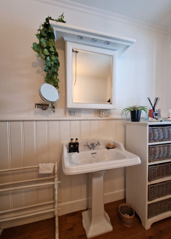 Handelspand met uitzonderlijke visibiliteit & ruim appartement – Toplocatie foto 19