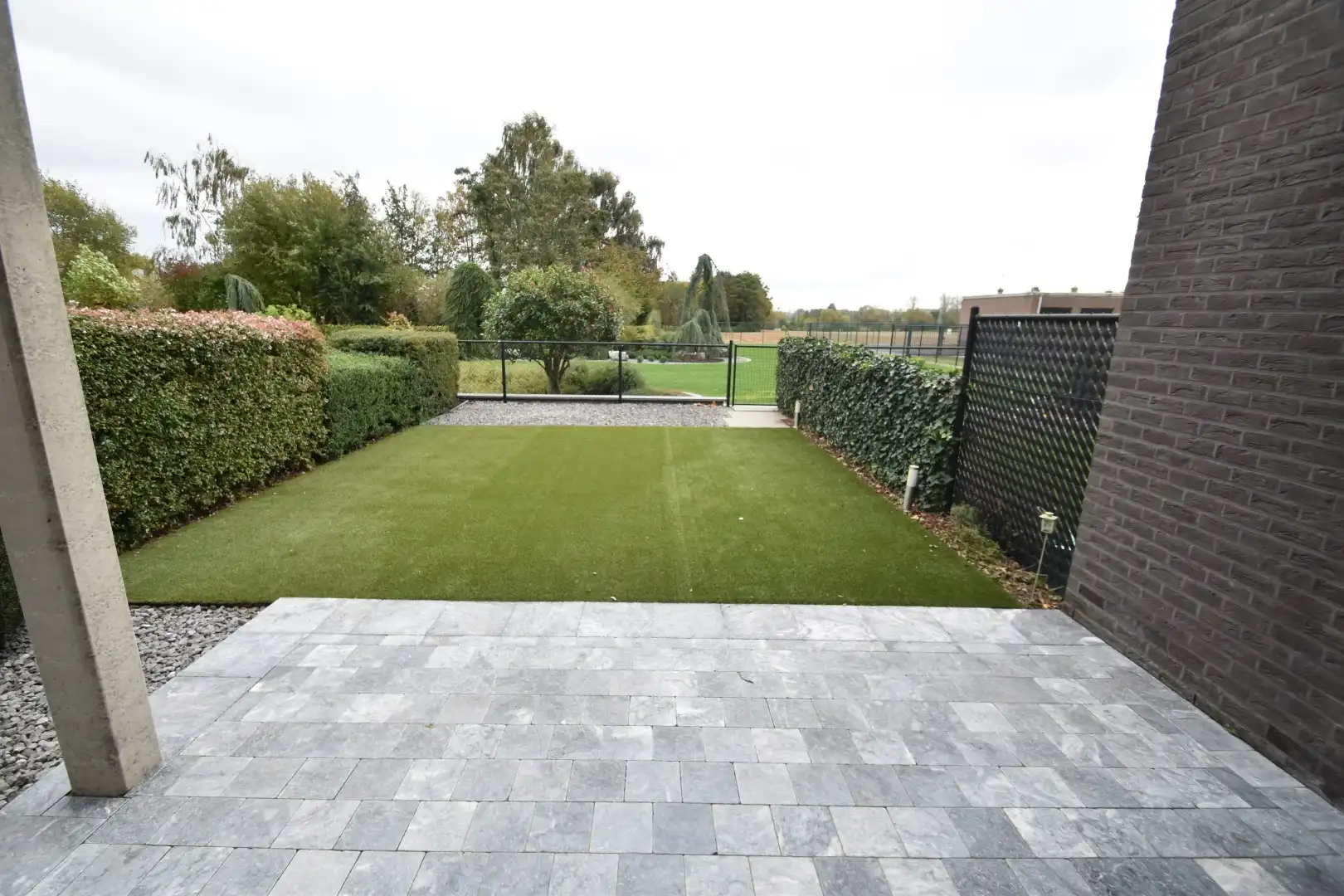 Luxueus appartement met rustgevend terras foto 8