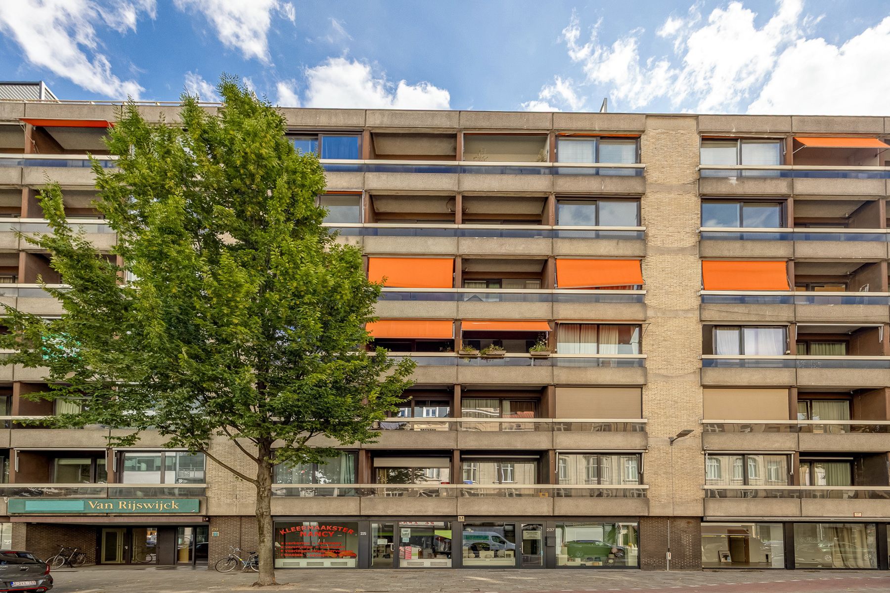 Ruim 2-slaapkamerappartement gelegen in hartje Antwerpen foto 15