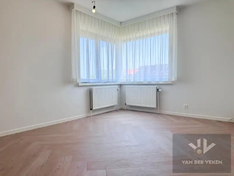 Ruim 3 slaapkamer appartement! foto 16