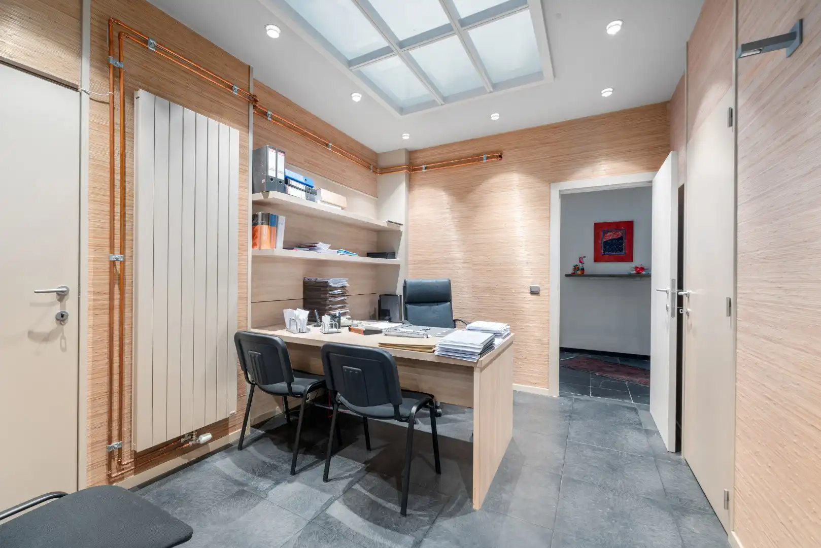 Unieke woning met handelsruimte, kantoor, 7 slpks & 200 m² atelier/magazijn – ideaal voor vrije beroepers foto 7