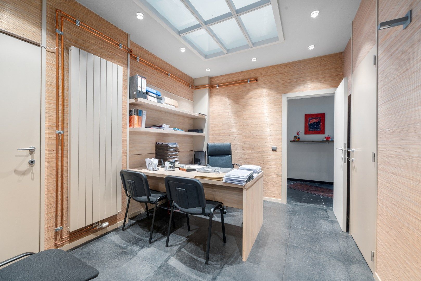 Unieke woning met handelsruimte, kantoor, 7 slpks & 200 m² atelier/magazijn – ideaal voor vrije beroepers foto 7