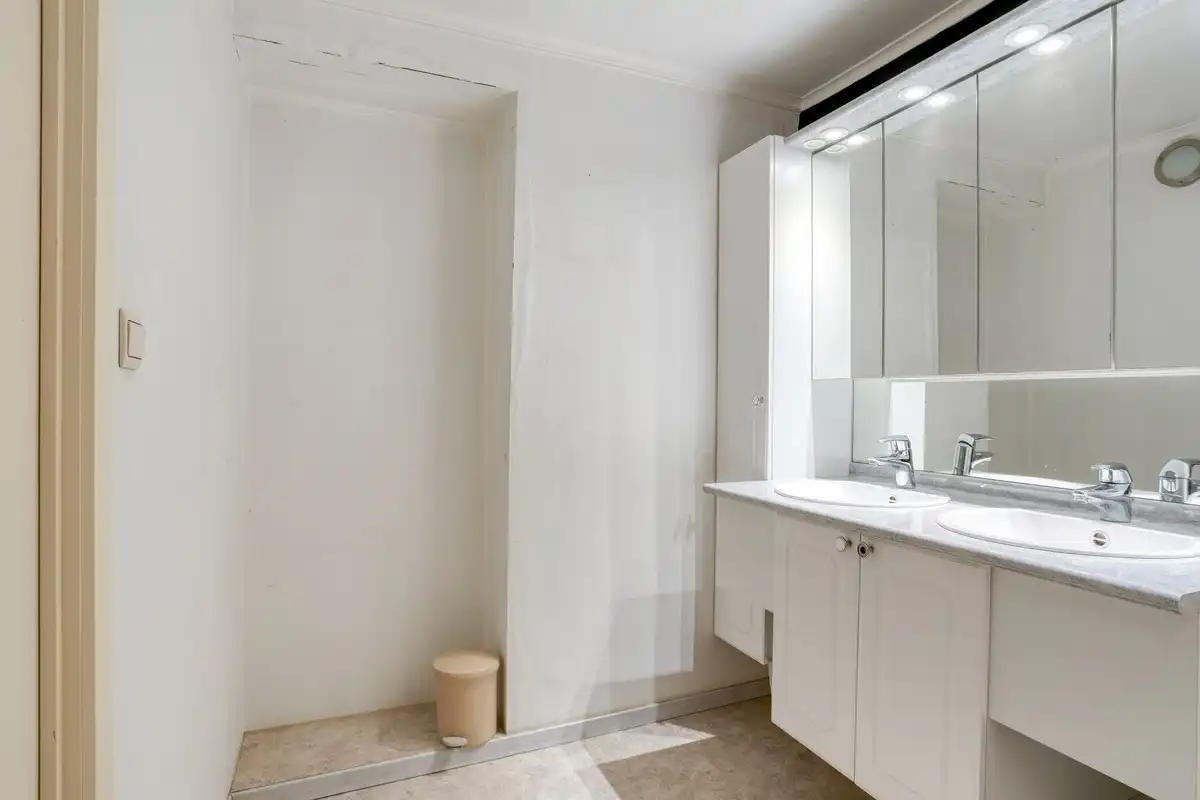 Gezellige rijwoning met 3 slaapkamers in Halle foto 16