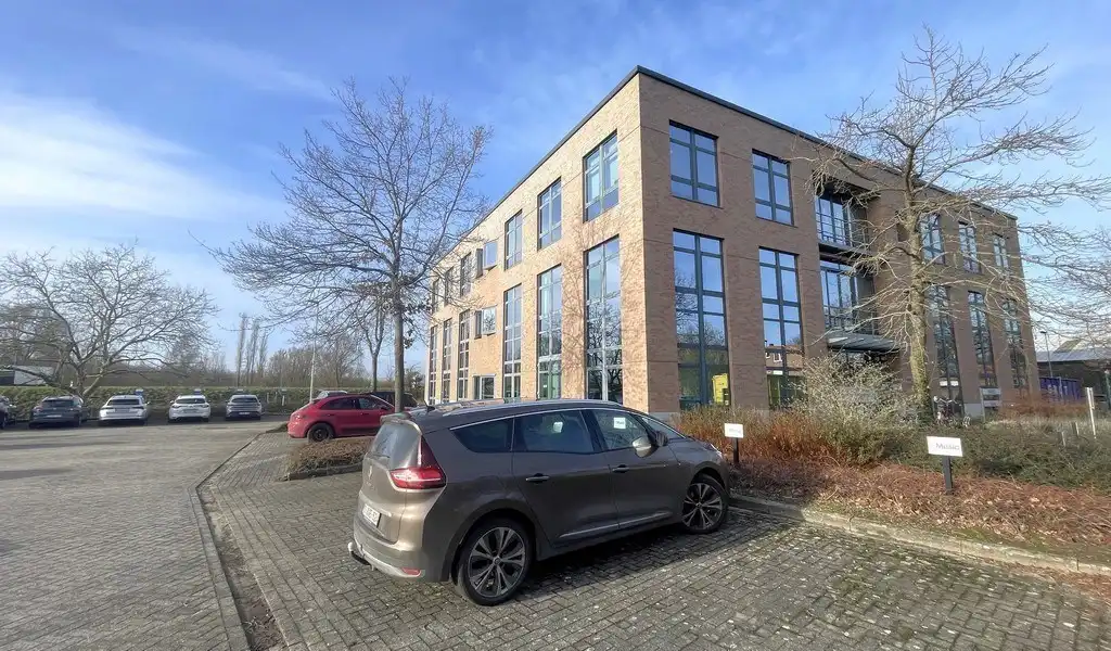 Instapklare kantoorruimte te huur in Businesspark E19 te Mechelen foto 20