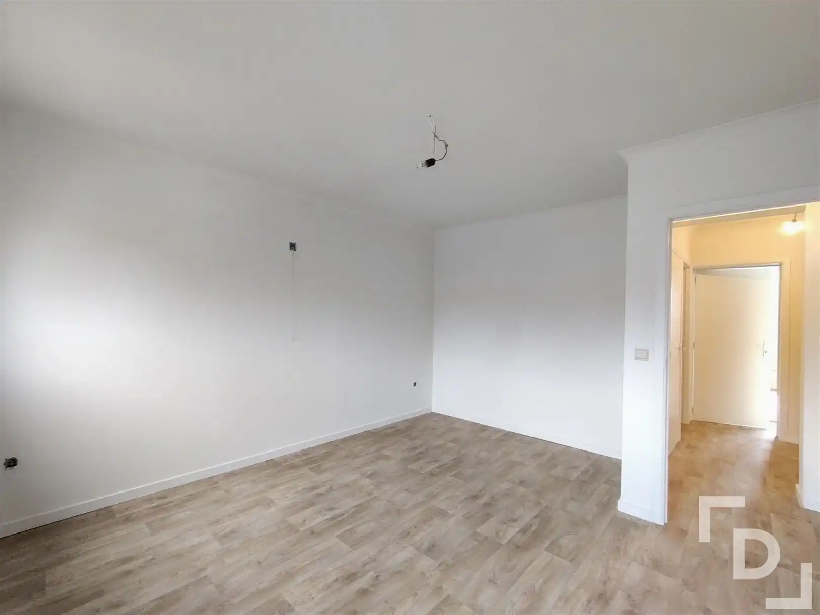 Gerenoveerd appartement in centrum Ieper foto 15