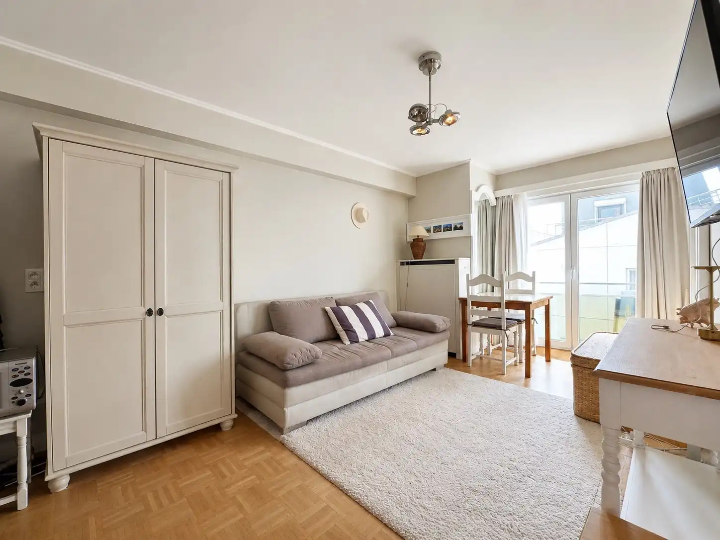 Leuke studio met fantastisch zijdelings zeezicht te Heist foto 2