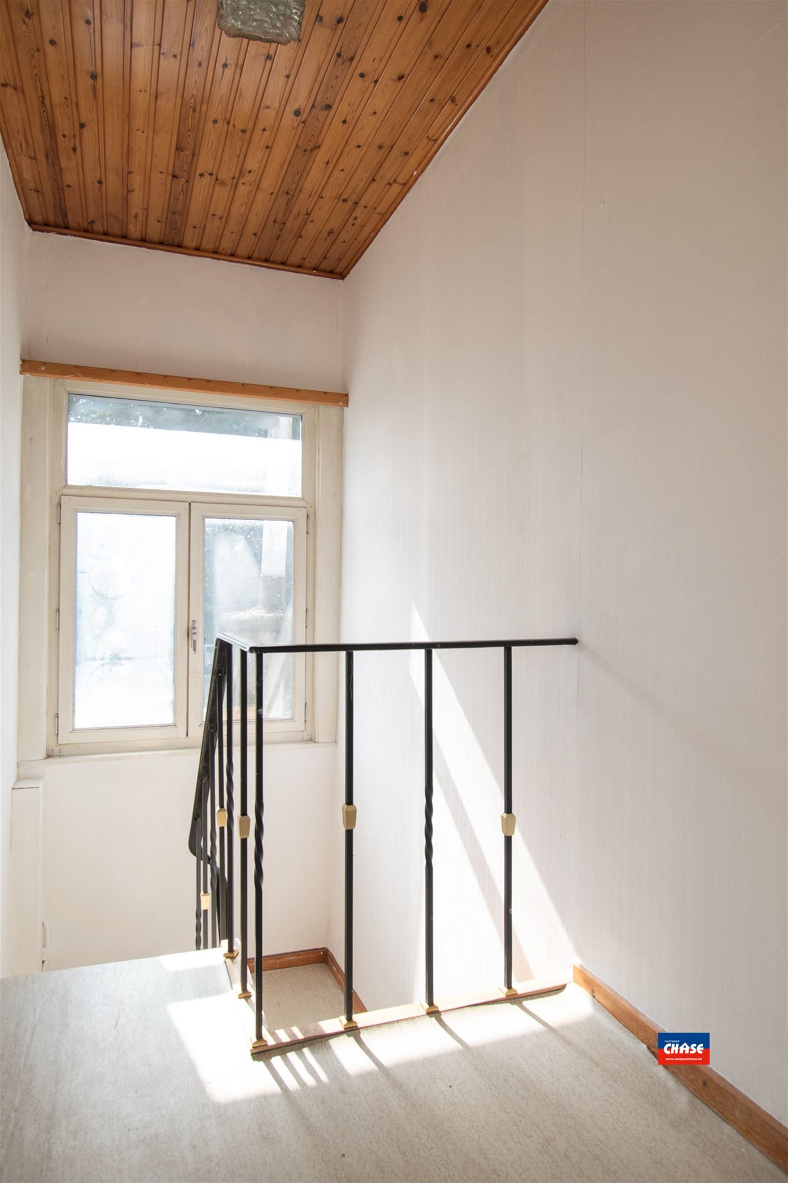 Te renoveren rijwoning met 4 à 5 slaapkamers foto 13