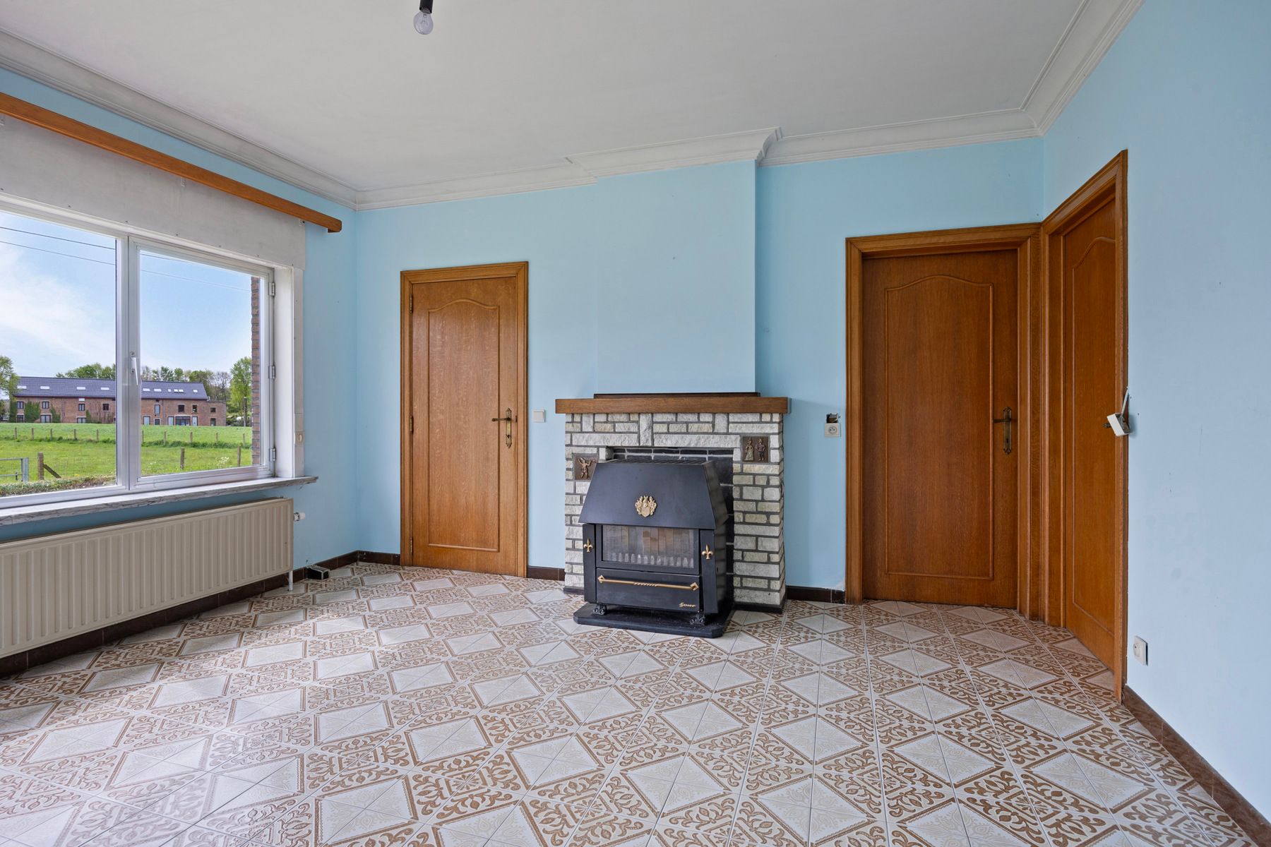 Ruime woning met potentieel op perceel van 13a70ca. foto 9