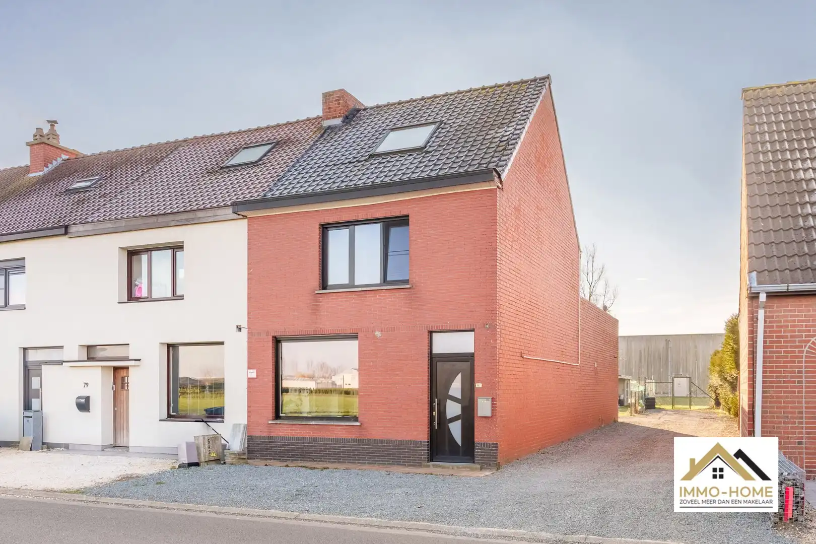 Instapklare energiezuinige HOB dichtbij centrum Lochristi foto {{pictureIndex}}