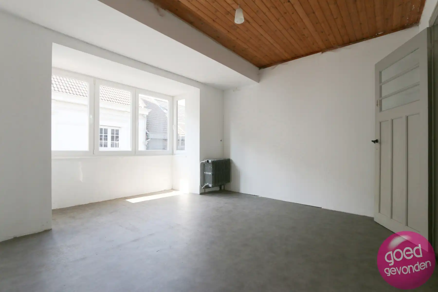 HANDEL MET WOONST - TERRAS - TUIN - CENTRALE LIGGING  foto 22