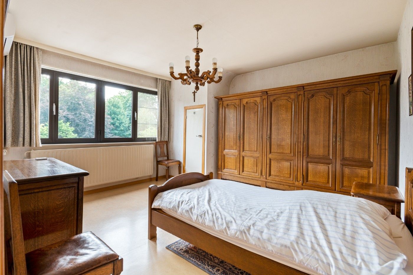 Top gelegen, grote woning met gigantische inpandige garage en diepe tuin in centrum Kapellen foto 18