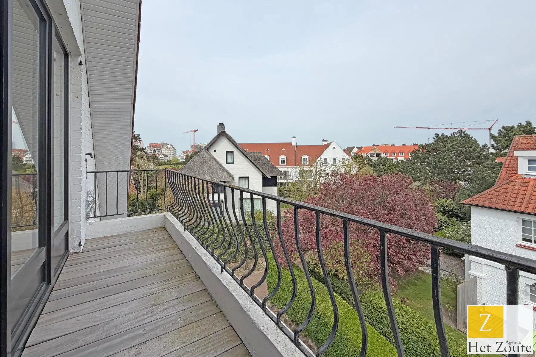 Gerenoveerd appartement in hartje Zoute foto 14