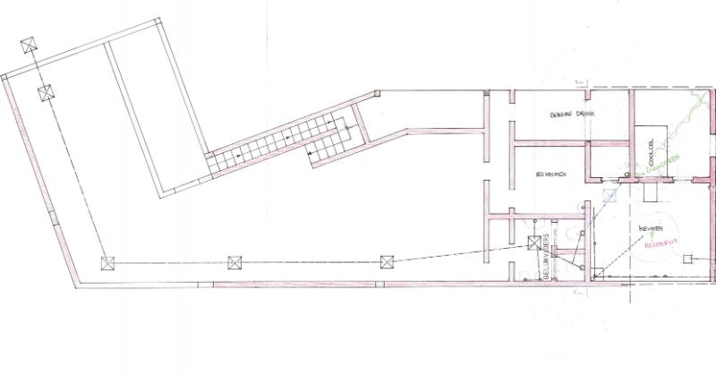 Roeselare-stadskern. Verhuurde handelsruimte met toiletten, keuken en berging van +/- 120m2. Deze buurt krijgt een flinke update. Ideaal als opbrengst of eigen uitbating. Vaste huurinkomsten! foto 2