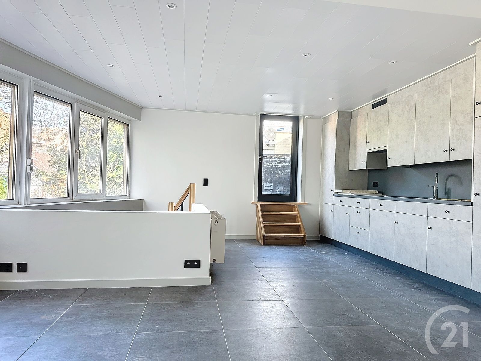 Appartement in Heist-op-den-berg te huur! foto {{pictureIndex}}