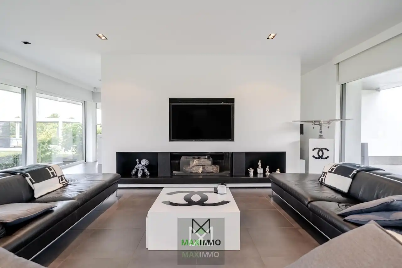 Exclusieve Villa met Loods 360 m² en Zicht op de Kemmelberg foto 4