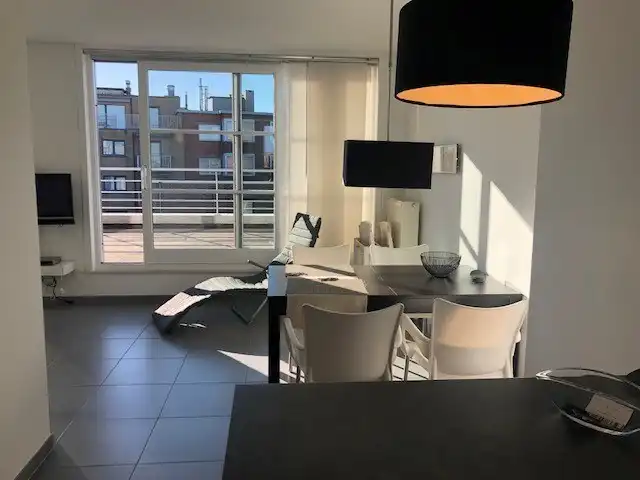 Prachtige centraal gelegen  penthouse met lateraal zeezicht  foto 8