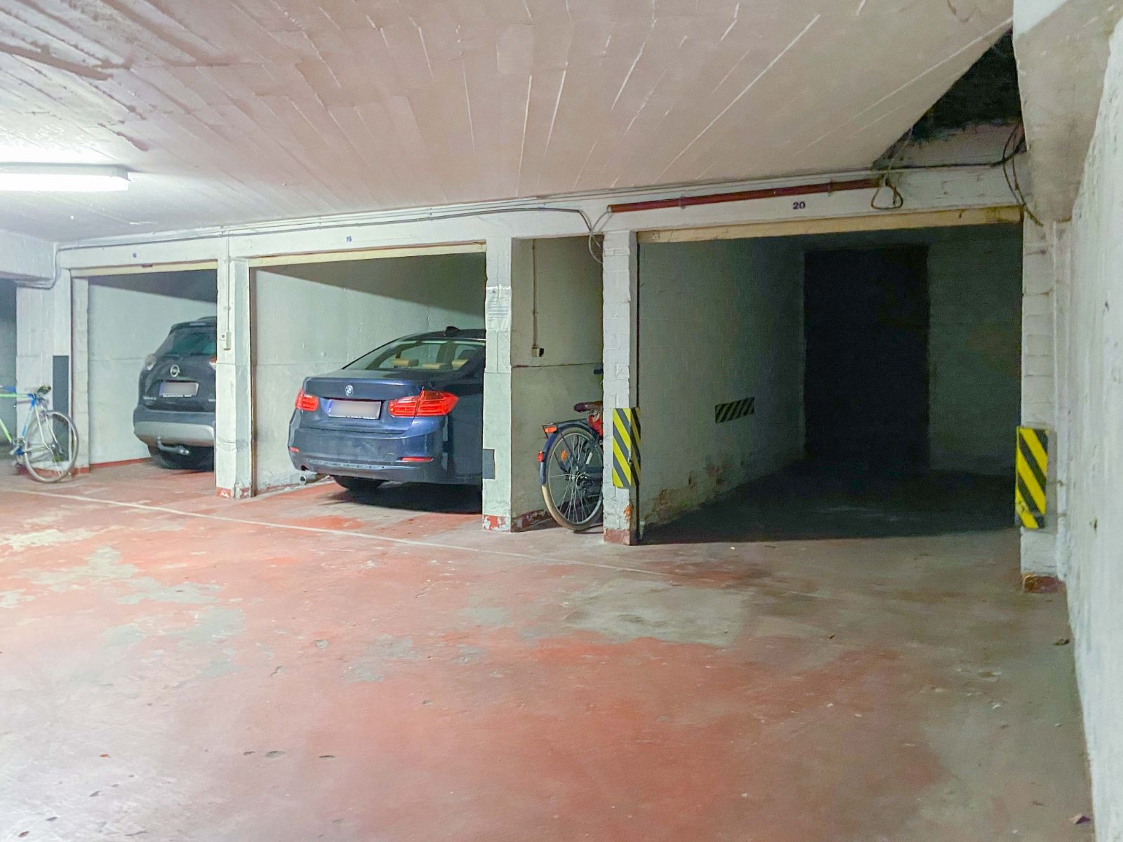 Afgesloten garagebox te huur in centrum Gent foto 8